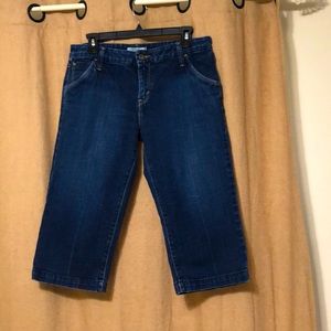 Levi’s 545 Capris Size 10